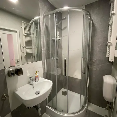 Na Wyspie Hébergement de vacances Międzybrodzie Bialskie